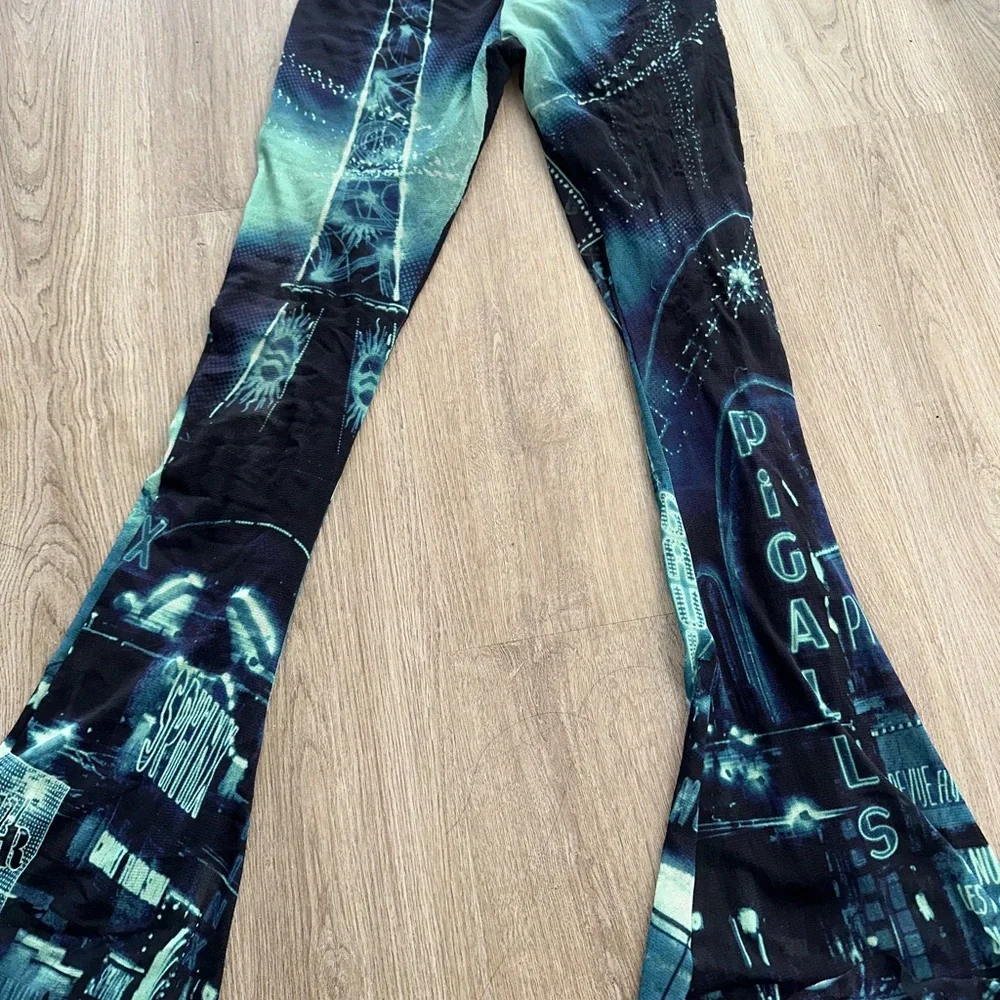 NEW SEASON JEAN PAUL GAULTIER
Navy 'The Pigalle' Lounge Pants AND Top - Picture 2 of 12